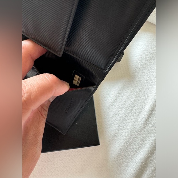 🥰Chanel Mens Bifold Wallet - Picture 8 of 17